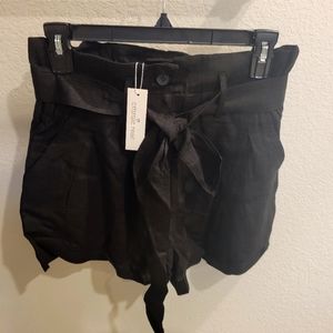 EMMIE ROSE High-Waist Linen-Blend Shorts